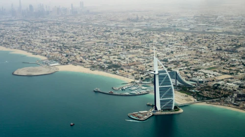 Dubai, United Arab Emirates. Credit: Christopher Schulz/GoodFreePhotos.