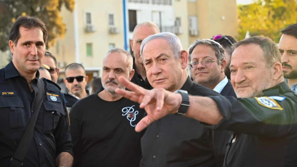 Israeli Prime Minister Benjamin Netanyahu tours the site of the former Sderot police station, Nov. 29, 2023. Photo by Kobi Gideon/GPO.