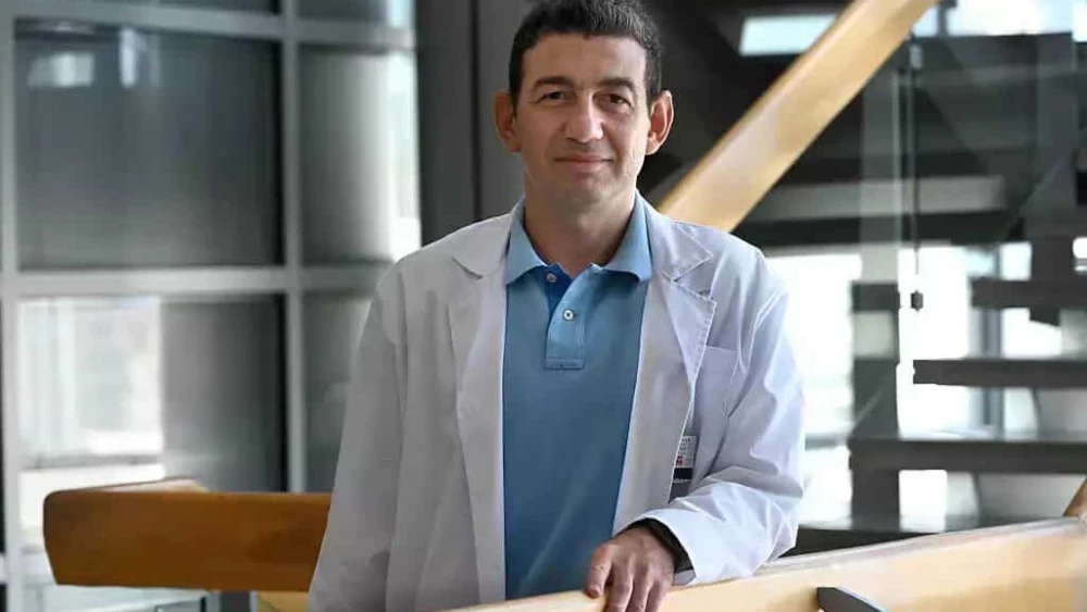 Dr. Gil Rachevsky works at Ichilov Hospital but also treats Israeli athletes. Photo by Efrat Eshel.