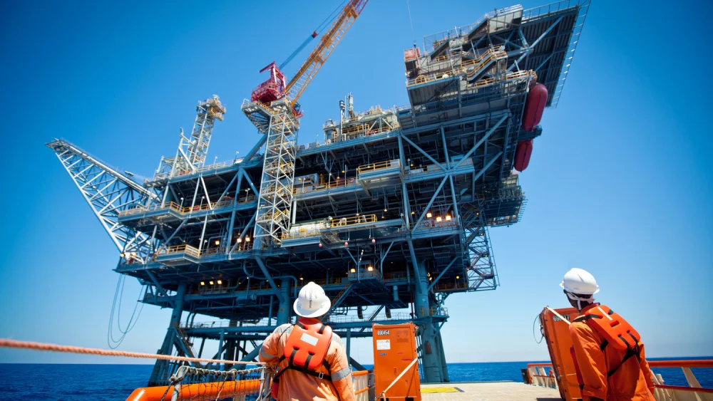 Workers on a natural-gas processing rig in the Tamar field off Israel’s southern coast. Credit: Moshe Shai/Flash90.