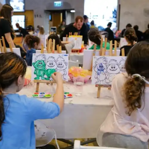 Refugees from Kibbutz Kfar Aza in Kibbutz Shefayim in central Israel, Dec, 24, 2023. Photo by Michael Giladi/Flash90.