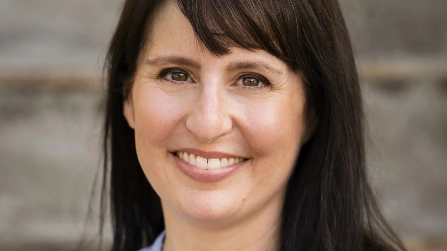 Rebecca Schgallis
