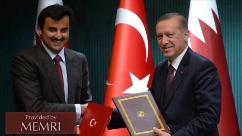 Turkish President Recep Tayyip Erdoğan and Qatari Emir Tamim bin Hamad Al Thani sign a mutual defense agreement in 2014. Source: aljazeera.net.