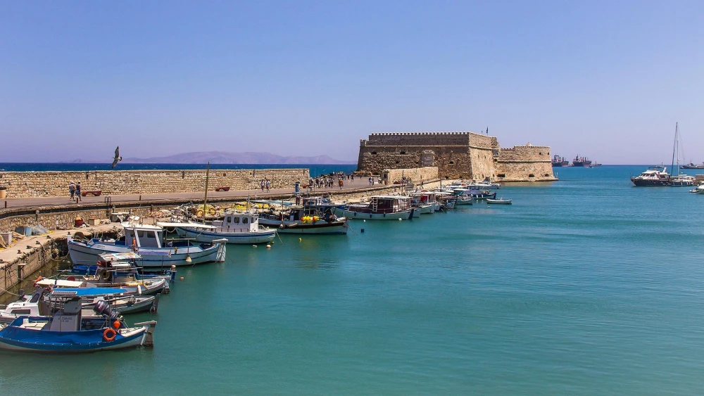Port in Crete, Greece. Credit: Hobbyfotography/Pixabay.