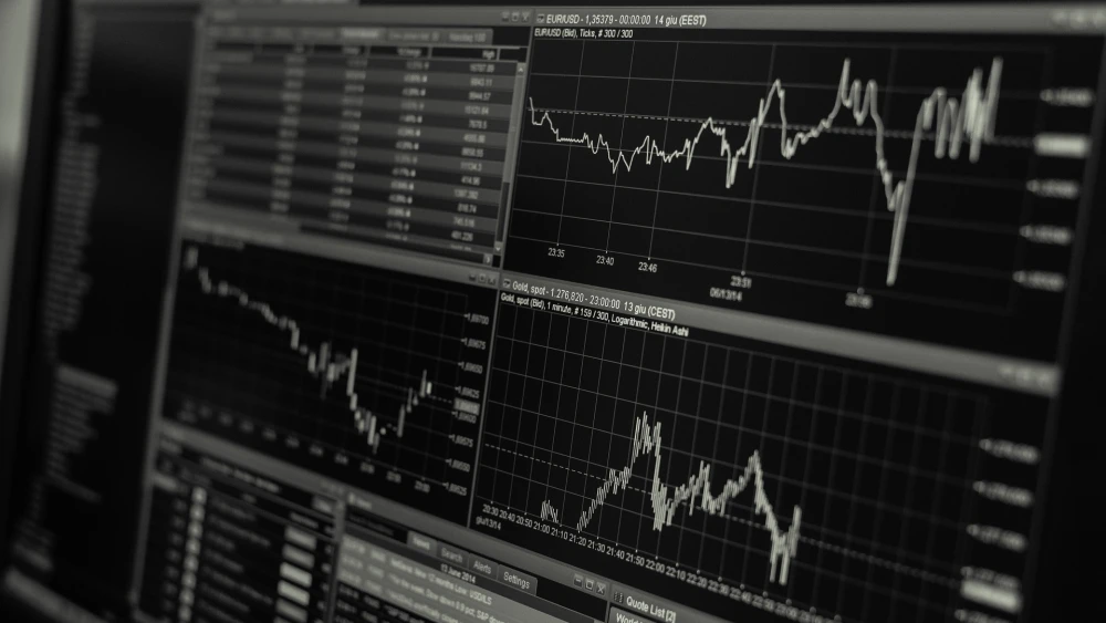Stock trading monitor market