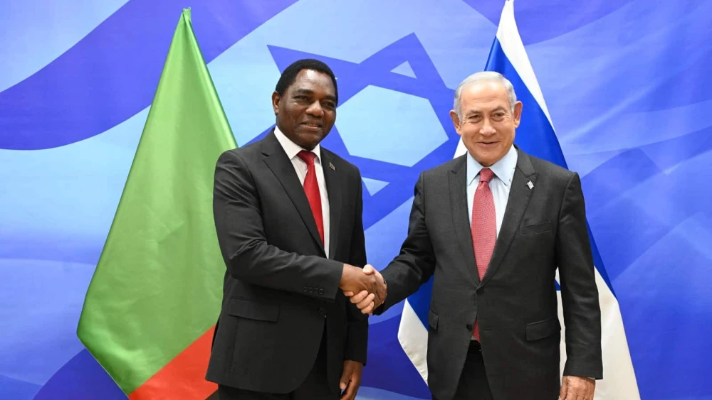 Prime Minister Benjamin Netanyahu meets in Jerusalem with Zambian President Hakainde Hichilema, Aug. 2, 2023. Photo by Haim Zach/GPO.