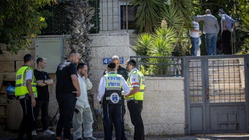 Security personnel at the scene where an Israel Prison Service officer was found murdered, in Givon Hahadasha, Samaria, July 8, 2024. Photo by Chaim Goldberg/Flash90.