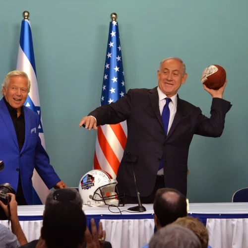 Israeli Prime Minister Benjamin Netanyahu meets with a delegation of NFL players lead by New England Patriots owner Robert Kraft, at Netanyahu's office in Jerusalem. June 20, 2017. Credit: Kobi Gideon / GPO