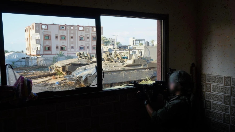 Israeli troops operating in the Hamas-ruled Gaza Strip, Dec. 18, 2023. Credit: IDF.
