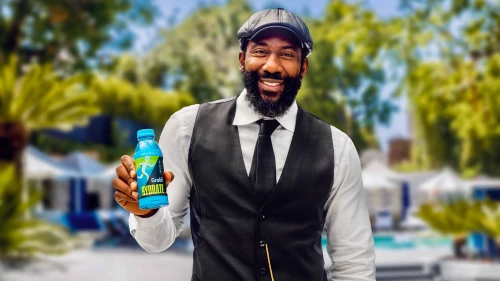 Amar’e Stoudemire, former NBA All-Star, appears in a promotional photo for Grab1’s kosher fitness product line. Credit: Courtesy.