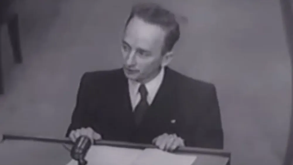 Ben Ferencz, 27, as a prosecutor at Nuremberg, Germany, 1947. Source: YouTube.