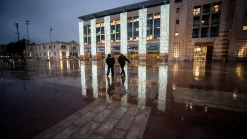 Jerusalem City Hall on a rainy day, Jan. 16, 2019. Photo by Aviv Hertz/TPS.