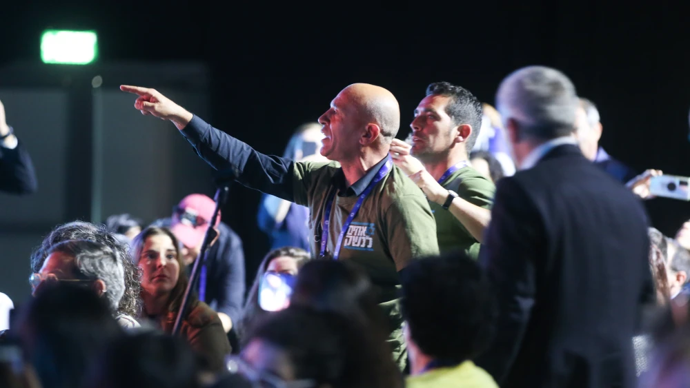 Anti-judicial reform protesters interrupt Knesset member Simcha Rothman during a panel on the Law of Return in Tel Aviv on April 24, 2023. Credit: Courtesy of the Jewish Federations of North America.