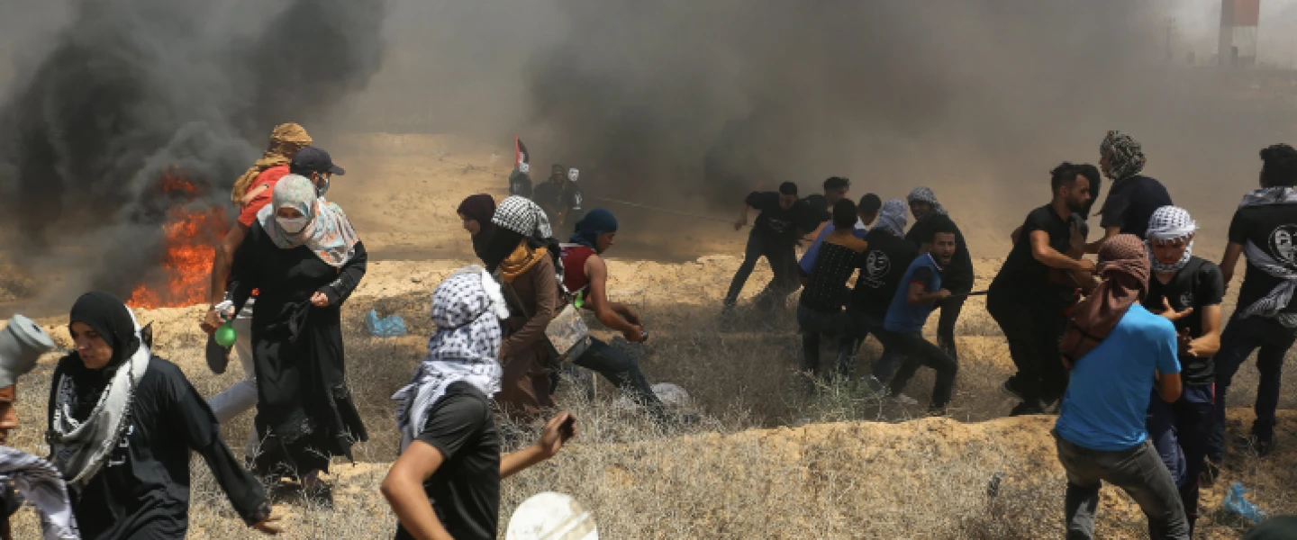 Palestinians burn tires during protests along the Gaza-Israel border fence commemorating the “Naksa” on June 8, 2018. Photo by Abed Rahim Khatib/Flash90.