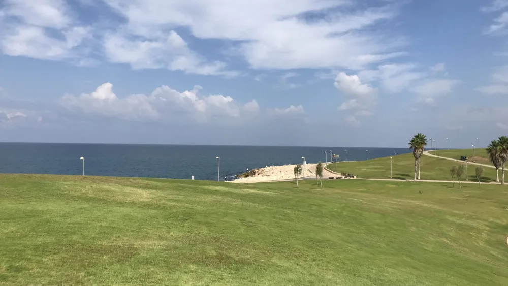 People get together in the Midron Slopes beach in Jaffa. Photo by Eyal Tagar/Tel Aviv/Flickr.