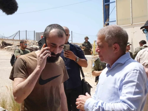 Saleh Abu Hussein (left), an Israeli who was imprisoned in Lebanon for about a year, was returned to Israel on Aug. 21, 2025. Photo by Michael Dimenstein/GPO.