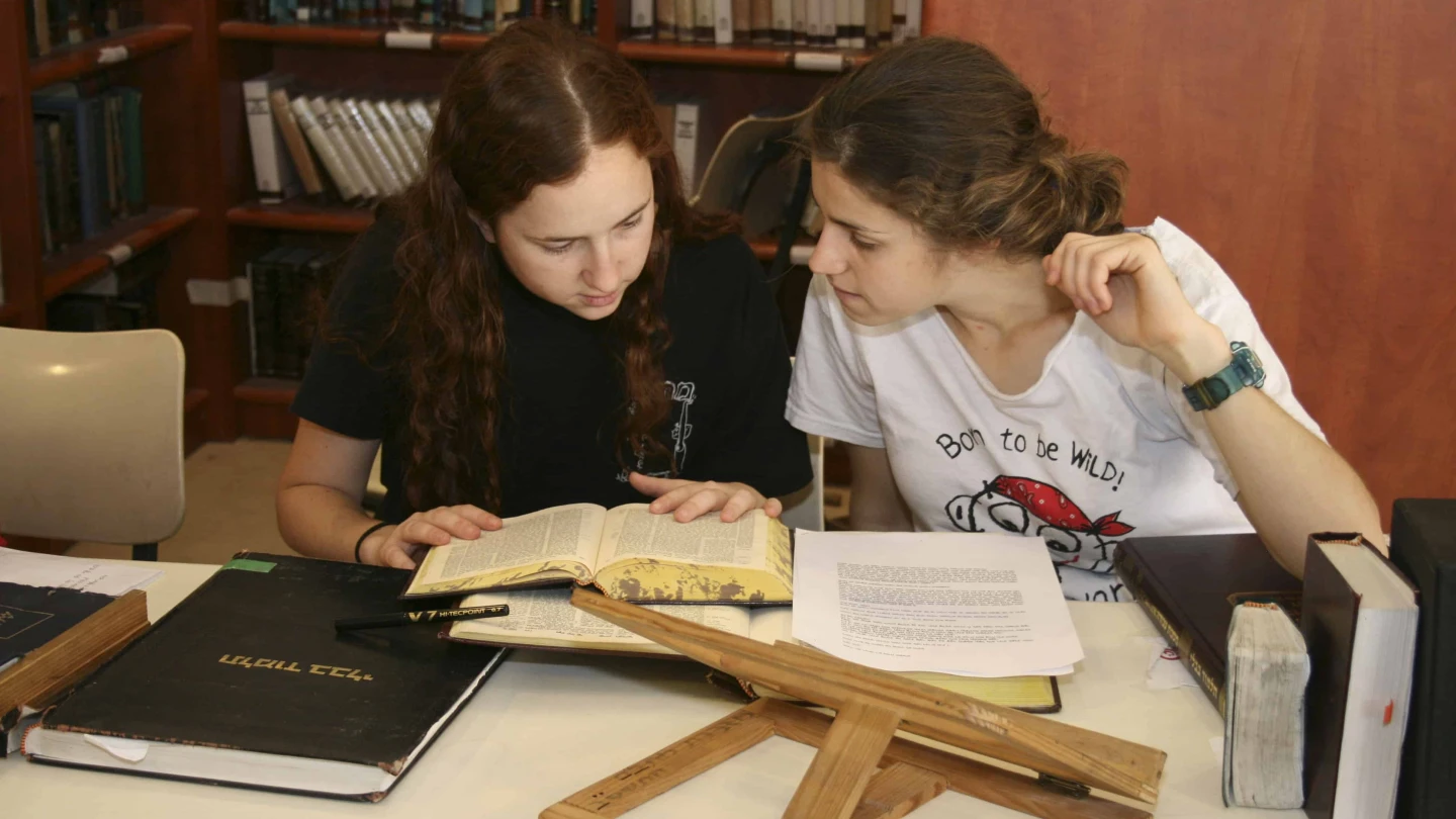women studying the Torah
