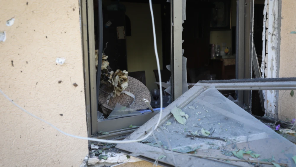The scene where a 58-year-old man was killed by shrapnel when his Ashkelon house was hit by a rocket fired from the Gaza Strip, May 5, 2019. Photo by Noam Rivkin Fenton/Flash90.