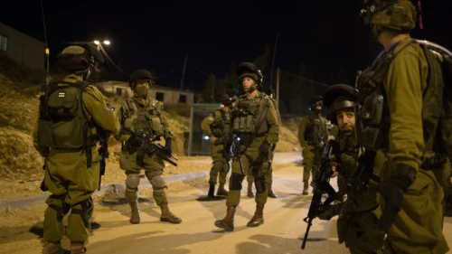 IDF Nachshon Battalion soldiers during an arrest operation in the Duhaisha Refugee Camp, near Bethlehem, on Dec. 8, 2015. Photo by Nati Shohat/Flash90.