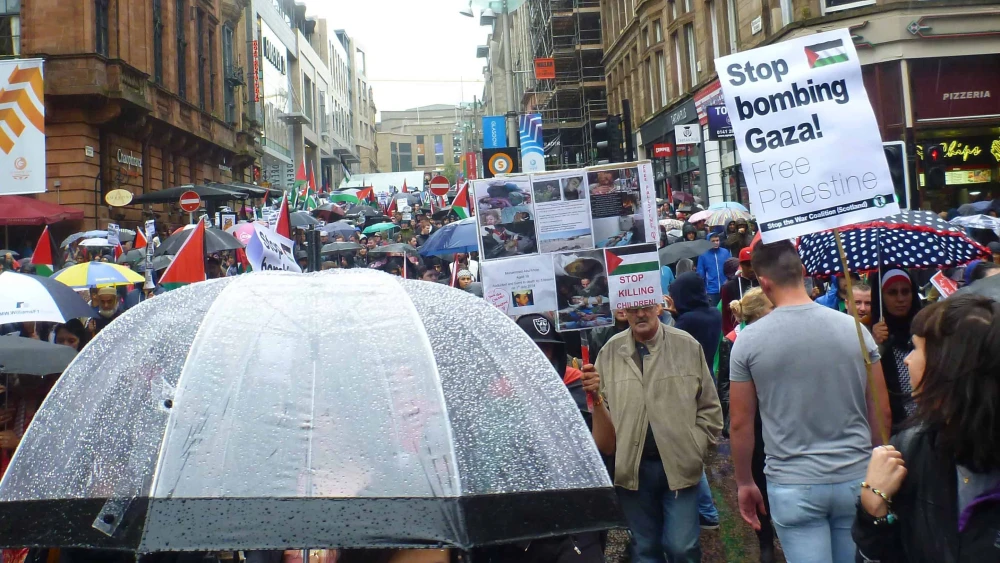 Participants of an anti-Israel rally in Glasgow, Scotland, on July 19, 2014. Credit: Keith Alexander/Flickr.