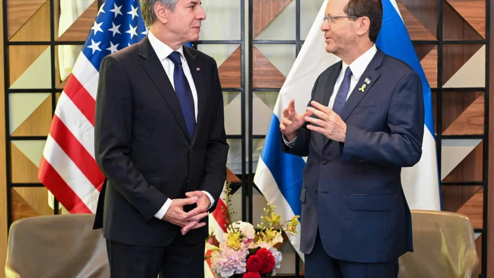 U.S. Secretary of State Antony Blinken (left) meets with Israeli President Isaac Herzog in Tel Aviv, May 1, 2024. Photo by Ma'ayan Toaf/GPO.