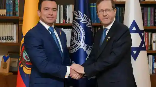 Israeli President Isaac Herzog (right) meets Ecuadorian President Daniel Noboa at the President’s Residence in Jerusalem, May 4, 2025. Photo by Ma'ayan Toaf/GPO.