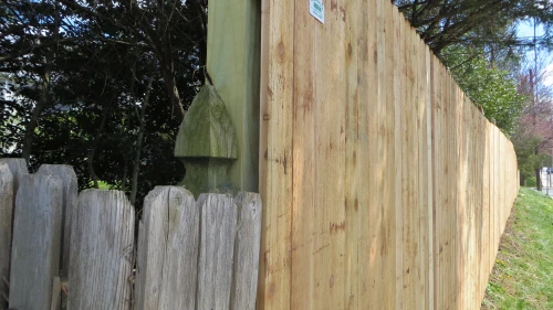 Cedar fence. Photo by Carin M. Smilk.