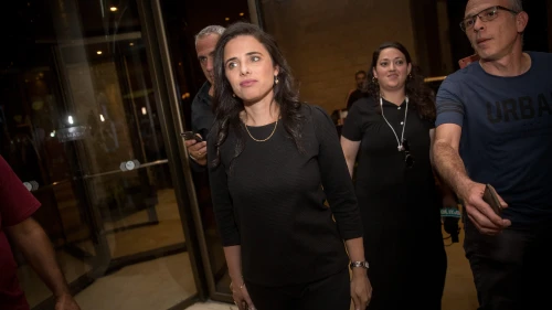 New Right Party chair Ayelet Shaked arrives at the Ramada Hotel in Jerusalem for a meeting with Jewish Home Party chair Rafi Peretz after announcing their union in Jerusalem ahead of the September elections, July 28, 2019. Photo by Yonatan Sindel/Flash90.