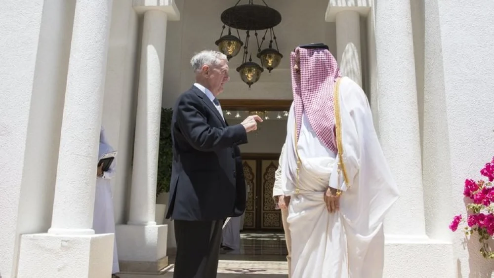 U.S. Secretary of Defense James Mattis (left) meets with Qatar’s Emir Sheikh Tamim bin Hamad Al Thani at the Sea Palace in Doha, April 22, 2017. Credit: U.S. Air Force Tech. Sgt. Brigitte N. Brantley/Department of Defense.