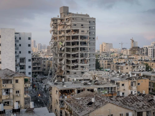 The scene where an Iranian ballistic missile hit in Bat Yam, south of Tel Aviv, June 15, 2025. Photo by Chaim Goldberg/Flash90.
