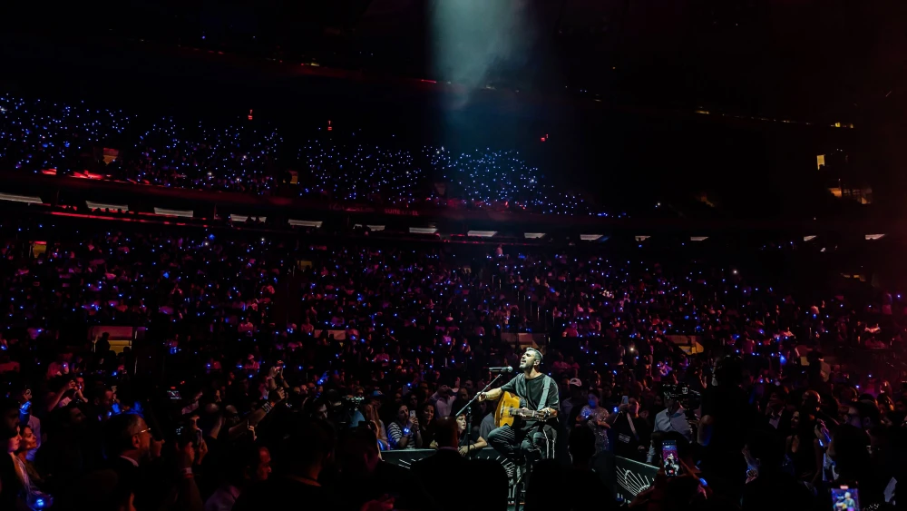 Ishay Ribo performs at Madison Square Garden
