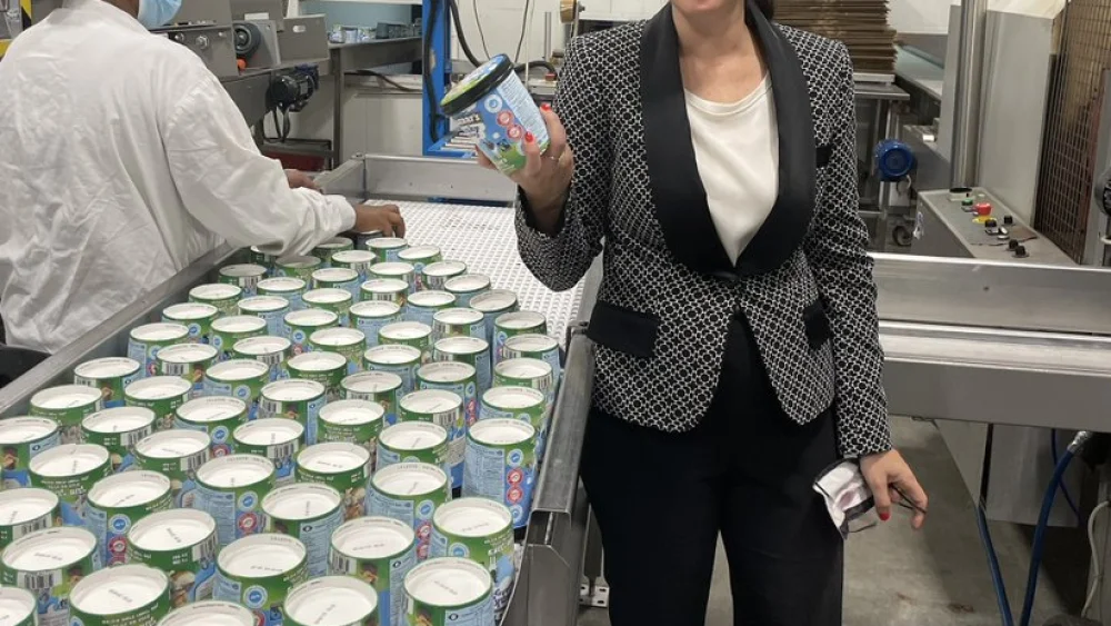 Israeli Interior Minister Ayelet Shaked visits the local Ben & Jerry’s factory on July 20, 2021. Source: Twitter.