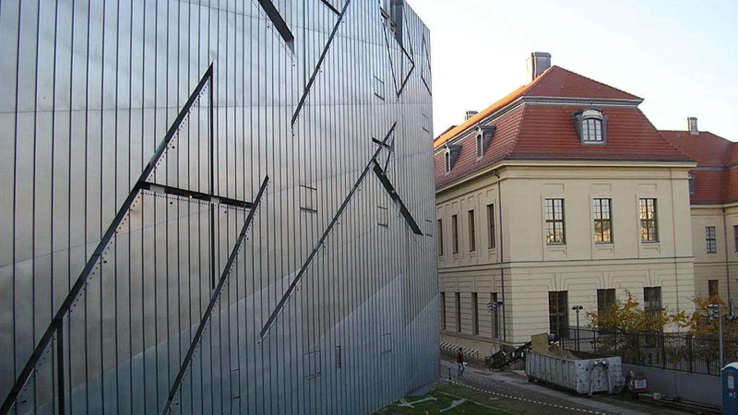 The Berlin Jewish Museum. Photo: Nathaniel Samson/ Wikimedia Commons.