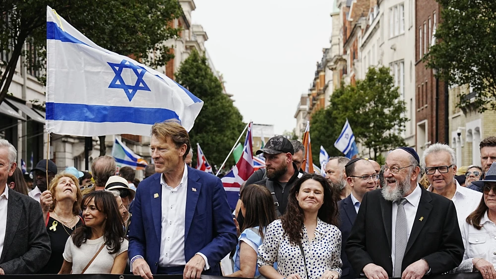 Reform UK Deputy Leader Richard Tice (center left) co-leads a 'march against antisemitism' demonstration in central London, the U.K. on September 7, 2025. Photo by CARLOS JASSO/AFP via Getty Images.