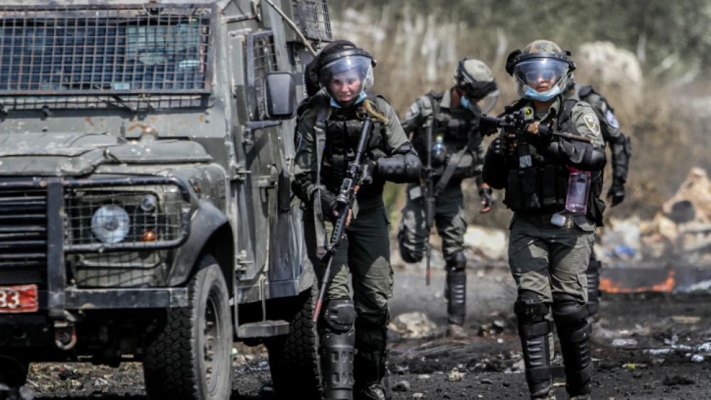 Palestinian demonstrators clash with Israeli security forces during a protest in the village of Kfar Qaddum, near Nablus on Sept. 11, 2020. Photo by Nasser Ishtayeh/Flash90.