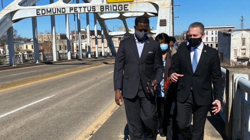 Israeli Ambassador to the United States Gilad Erdan talks with David Jackson of the Philos Project while crossing the Edmund Pettus Bridge, site of the 1965 “Bloody Sunday” civil-rights demonstrations. Credit: Southern Jewish Life.