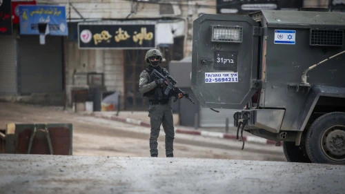 An Israel Border Police officer during a counter-terrorism operation in Jenin, northern Samaria, Feb. 1, 2025. Photo by Nasser Ishtayeh/Flash90.