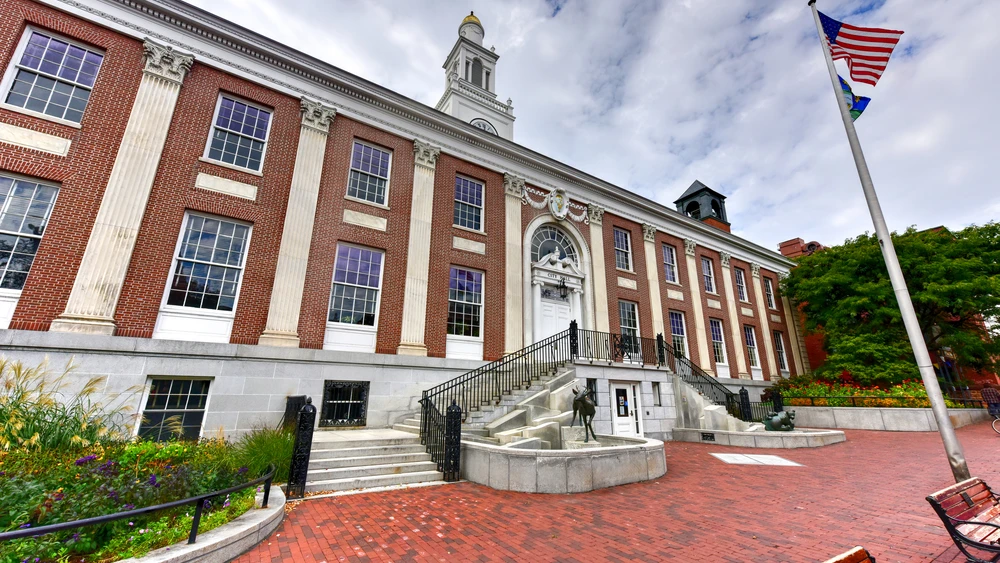 Burlington City Hall. Credit: Felix Lipov/Shutterstock.