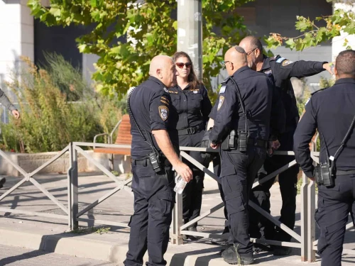 Police officers in the field. Credit: Israel Police Spokesman.