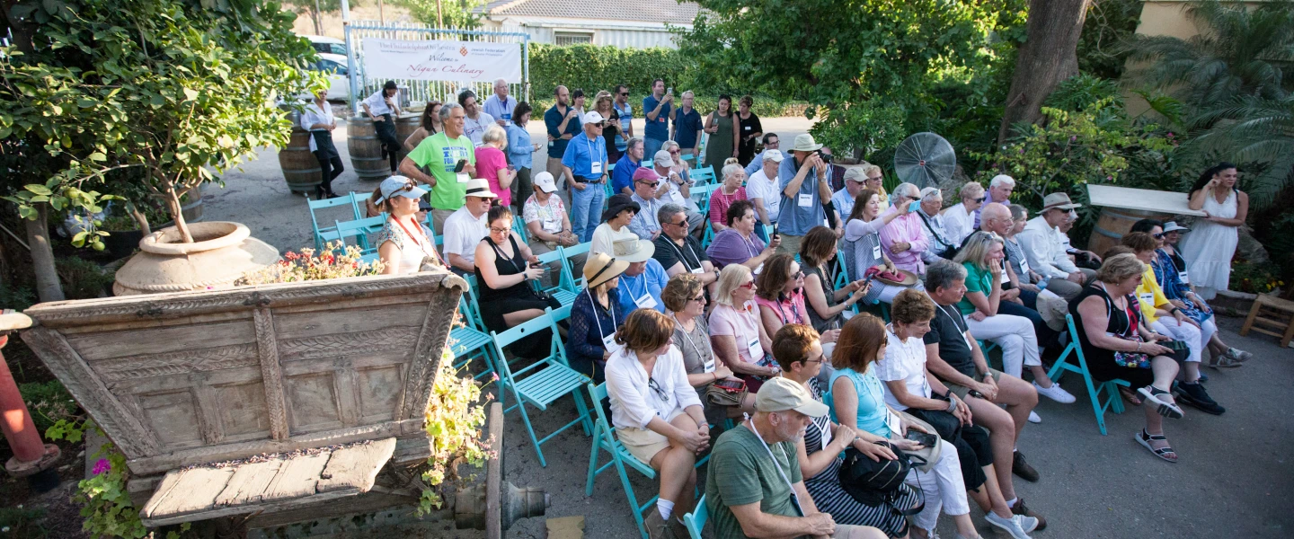 The group of 60 donors from the Philadelphia Jewish Federation at Nigun Culinary. Credit: Jamie Gordon.