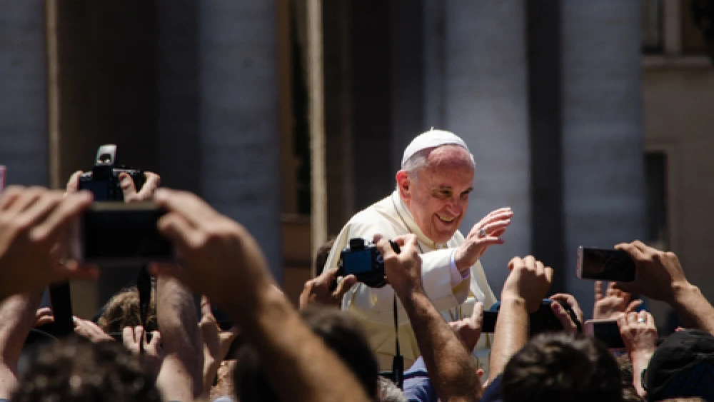 Pope Francis. Credit: Alfredo Borba via Wikimedia Commons.