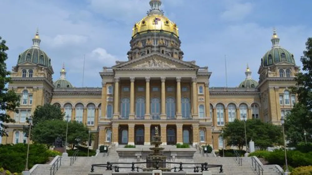 Click photo to download. Caption: The Iowa State Capitol building in Des Moines. Credit: Stephen Matthew Milligan via Wikimedia Commons.