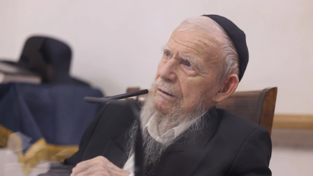Rabbi Gershon Edelstein, spiritual leader of Degel HaTorah party seen at his home in the ultra orthodox Jewish town of Bnei Brak, on February 14, 2023. Photo by David Cohen/Flash90 *** Local Caption *** ??? ????? ??????? ??? ????? ???????? ? ???? ???? ??? ??? ????? ????? ??? ??? ?????
