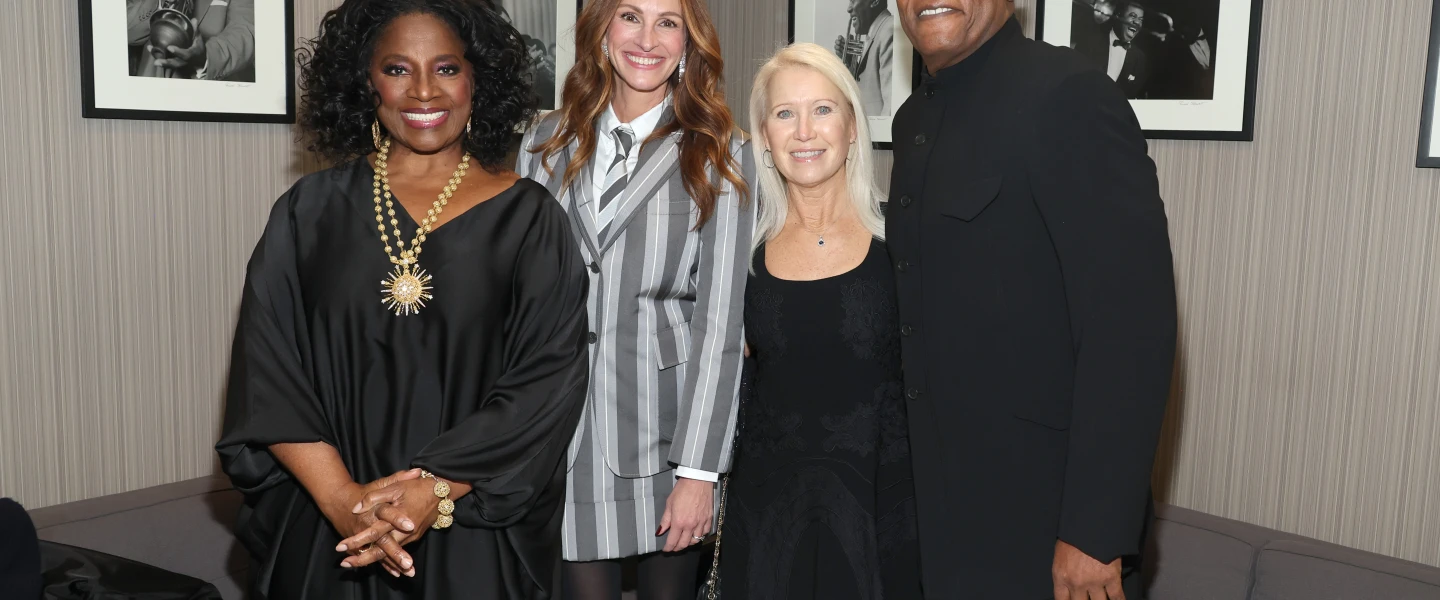 From left: LaTanya Richardson Jackson, Julia Roberts, Clea Newman and Samuel L. Jackson attend the SeriousFun New York City Gala at Lincoln Center, Nov. 14, 2022. Photo by Cindy Ord/Getty Images for SeriousFun Children's Network.