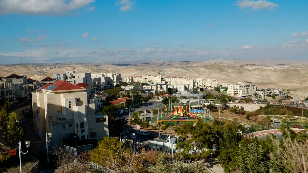 The city of Ma’ale Adumim, located four miles from Jerusalem’s municipal boundary, Jan. 1, 2017. Photo by Yaniv Nadav/Flash90.
