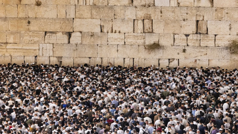 Thousands of Jews recite Selichot penitential prayers at the Western Wall in the Old City of Jerusalem, on the eve of Rosh Hashana, Sept. 11, 2026. Photo by Chaim Goldberg/Flash90.