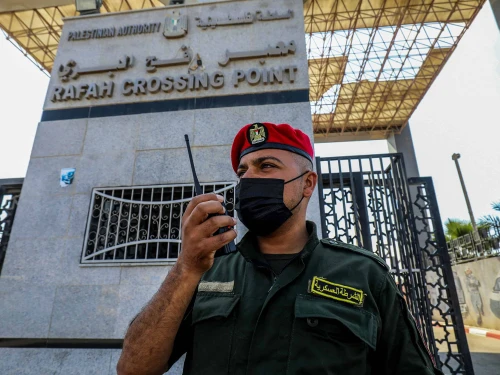 A Hamas terrorist stands guard at the Rafah border crossing to Egypt in the southern Gaza Strip on Oct. 3, 2021. Photo by Abed Rahim Khatib/Flash90.