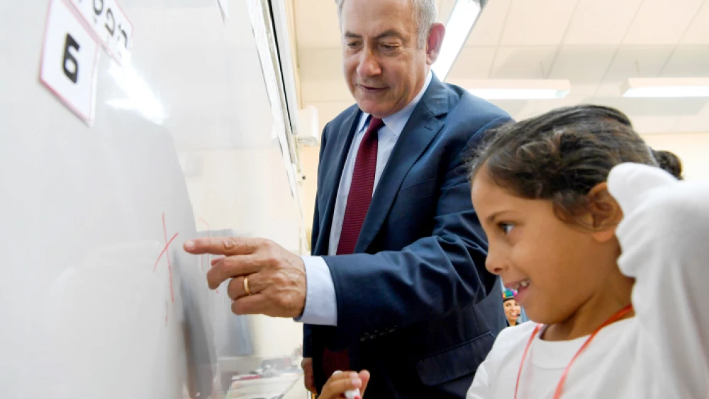 Israeli Prime Minister Benjamin Netanyahu visits children on the first day of school in Yad Binyamin on Sept. 2, 2018. Photo by Avi Ohayon/GPO.
