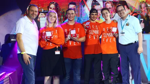 NCSY Hatzalah Rescue participants in Israel receive medallions celebrating their first “lives saved.” Credit: NCSY.