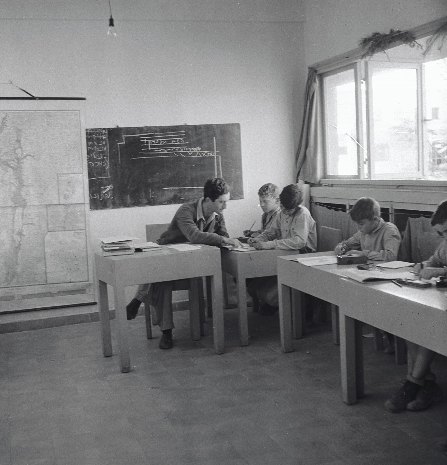 Children at an educational institution in Mishmar HaEmek, 1944. Credit: M. Schwartz, KKL-JNF Photo Archive.